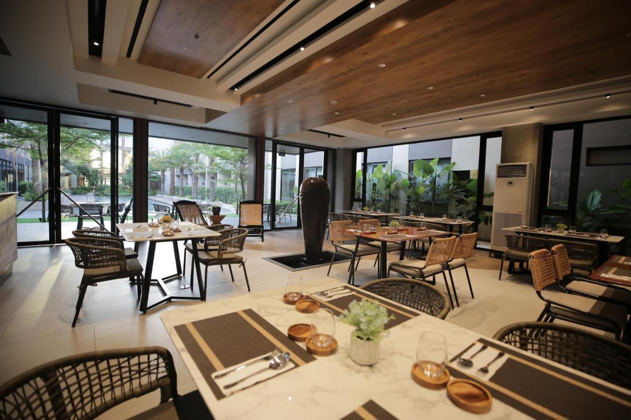 The Maximilian Hotel Cauayan City  外观 照片