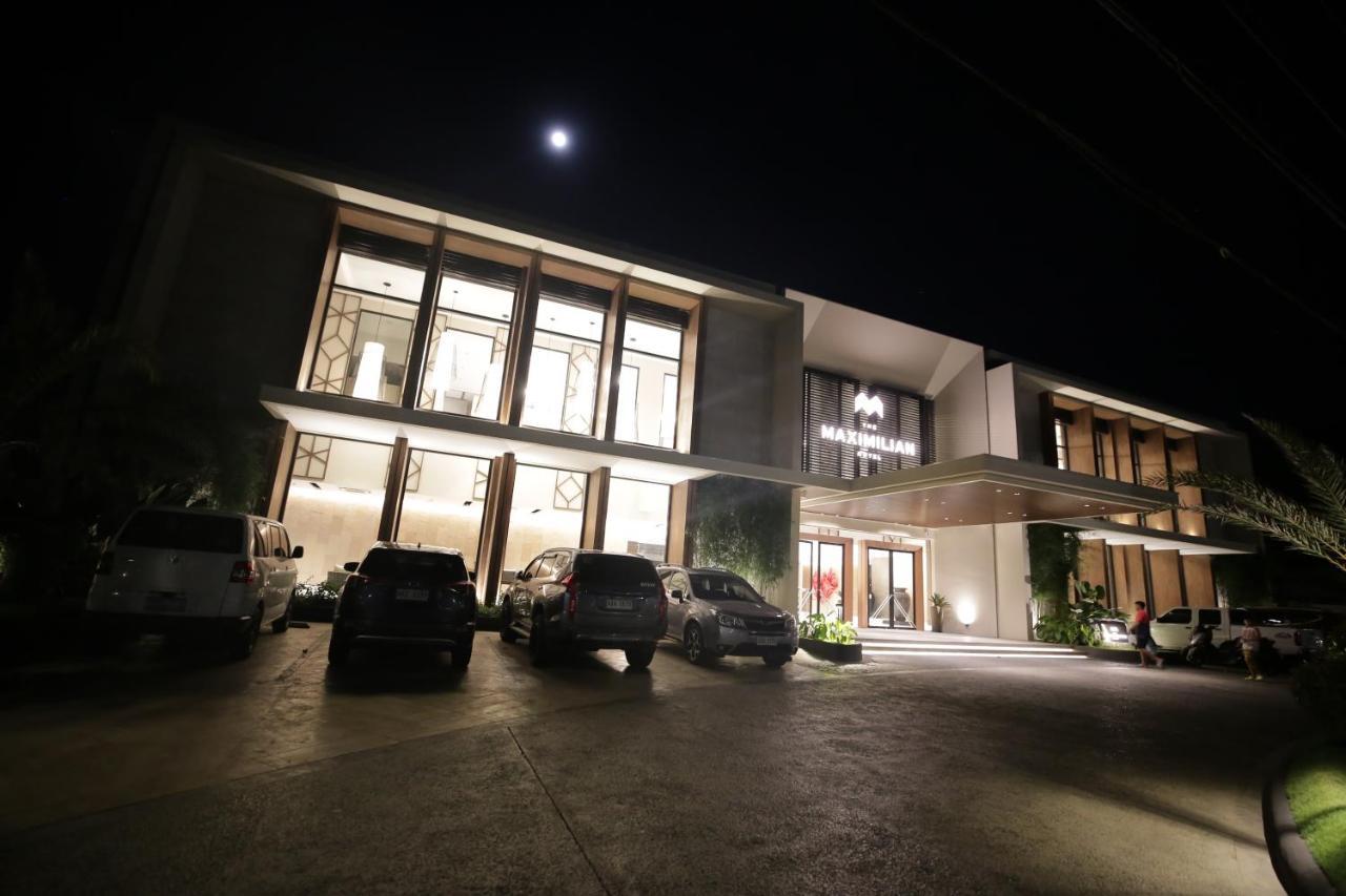 The Maximilian Hotel Cauayan City  外观 照片
