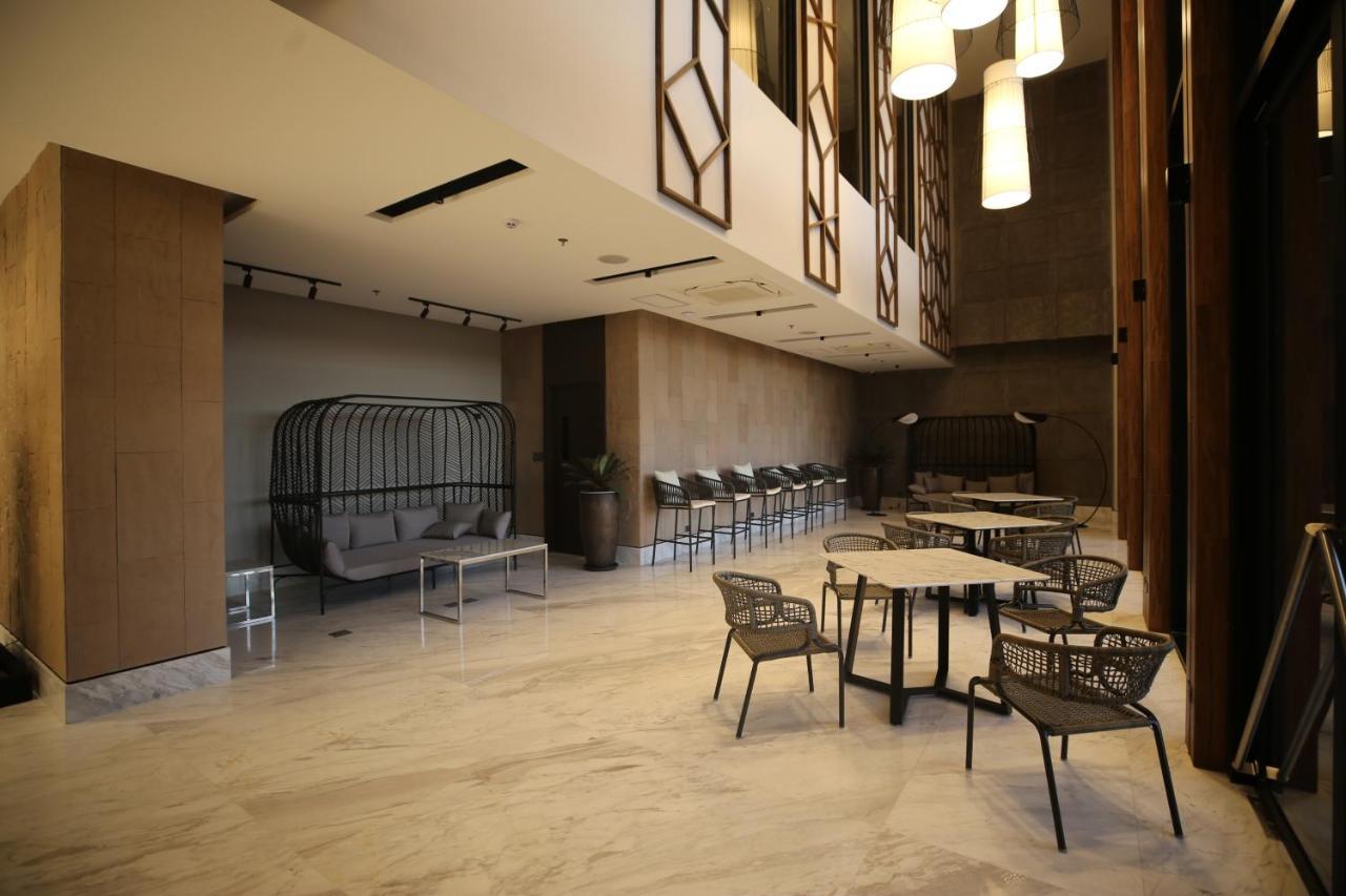 The Maximilian Hotel Cauayan City  外观 照片