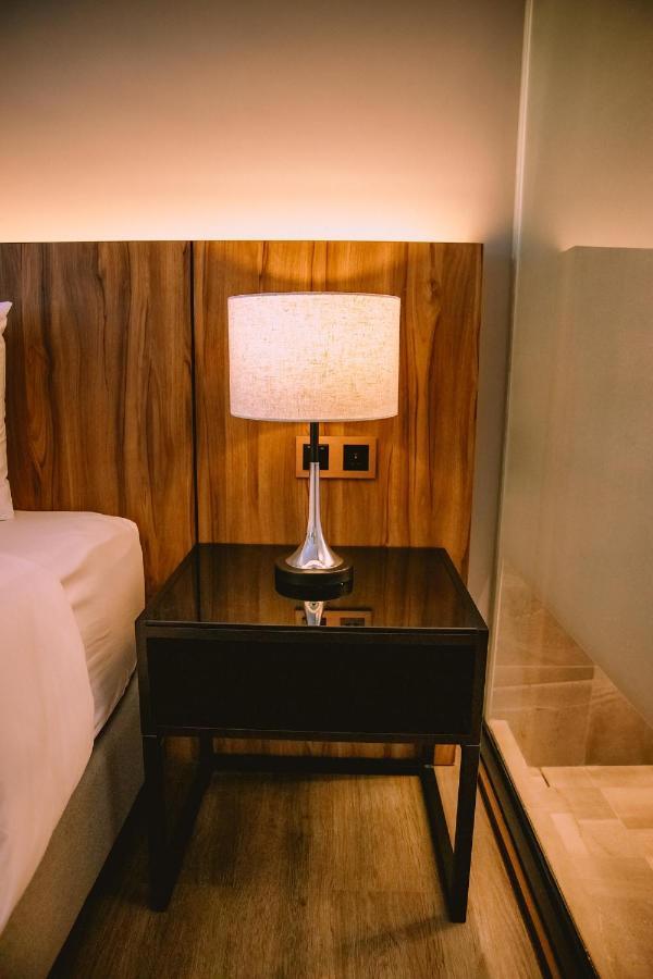 The Maximilian Hotel Cauayan City  外观 照片
